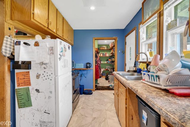 22466 N Bedford Road, Battle Creek, MI 49017