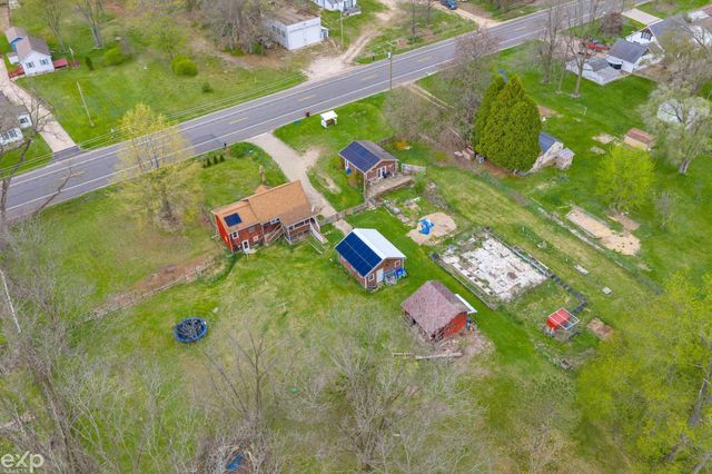 22466 N Bedford Road, Battle Creek, MI 49017