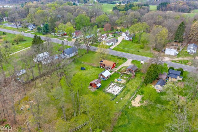 22466 N Bedford Road, Battle Creek, MI 49017