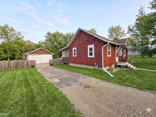 22466 N Bedford Road, Battle Creek, MI 49017