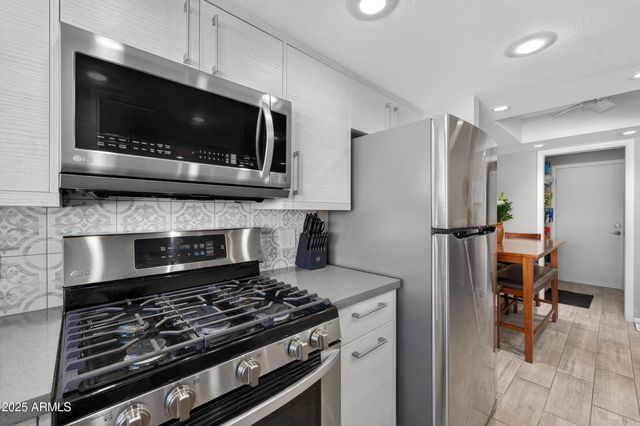 828 W RICE Drive, Tempe, AZ 85283