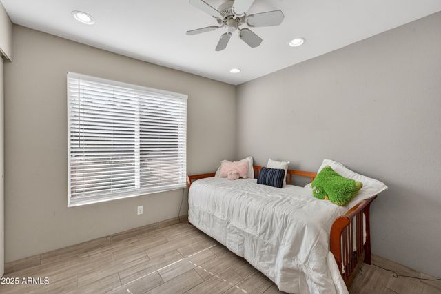 828 W RICE Drive, Tempe, AZ 85283