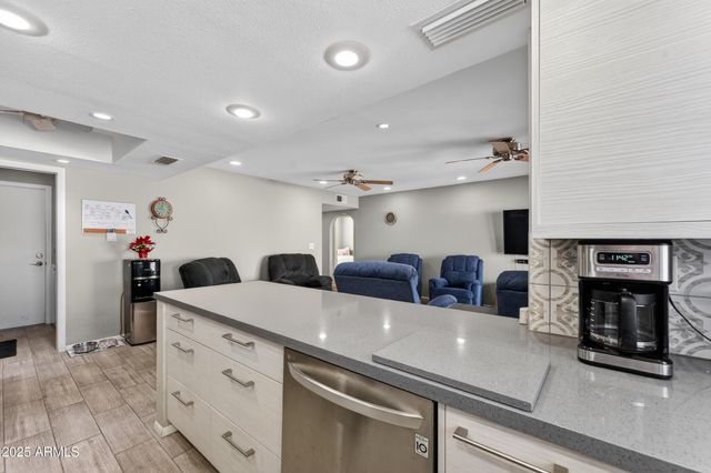 828 W RICE Drive, Tempe, AZ 85283