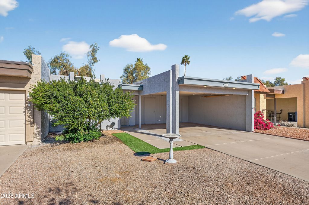 828 W RICE Drive, Tempe, AZ 85283