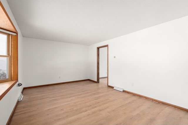 25 Laurelwood Lane, Springfield, MA 01128