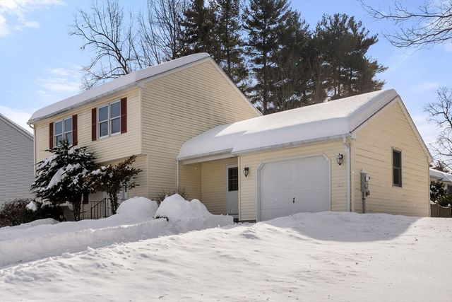 25 Laurelwood Lane, Springfield, MA 01128