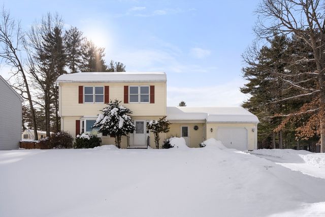 25 Laurelwood Lane, Springfield, MA 01128