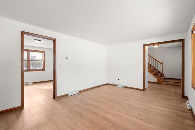 25 Laurelwood Lane, Springfield, MA 01128