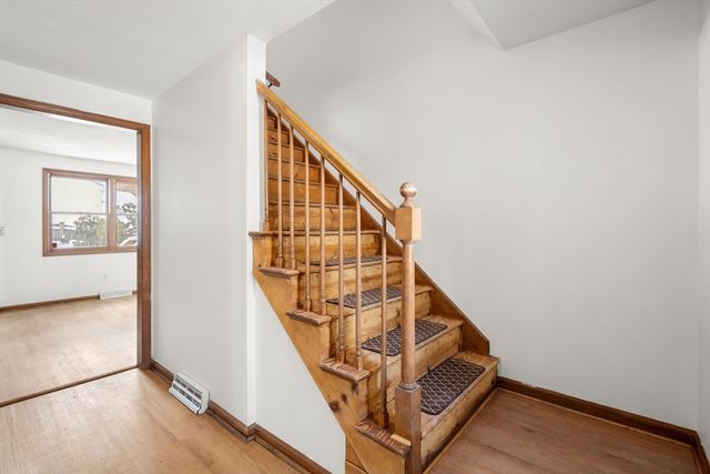 25 Laurelwood Lane, Springfield, MA 01128