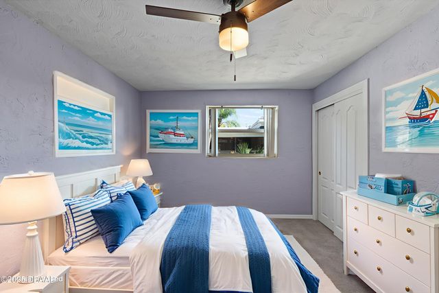 417 Manhattan Avenue, Daytona Beach, FL 32118