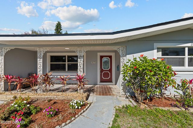 417 Manhattan Avenue, Daytona Beach, FL 32118