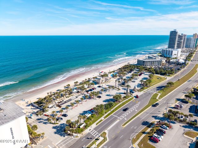 417 Manhattan Avenue, Daytona Beach, FL 32118