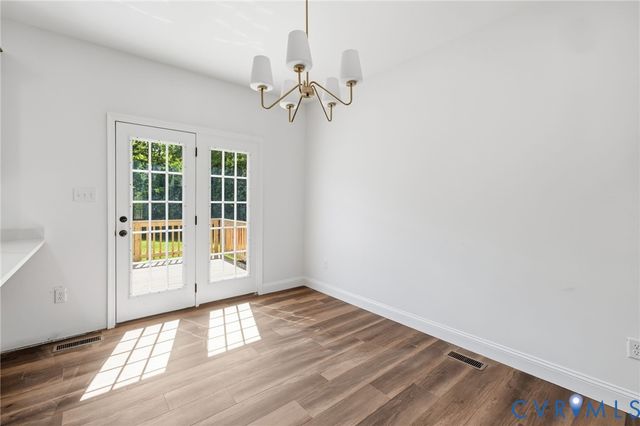 5201 Broad Street Rd, Louisa, VA 23093