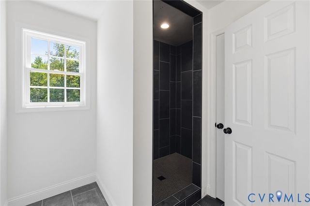 5201 Broad Street Rd, Louisa, VA 23093