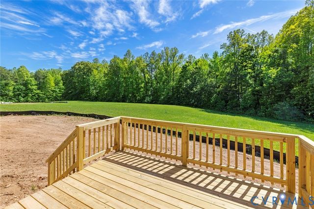 5201 Broad Street Rd, Louisa, VA 23093