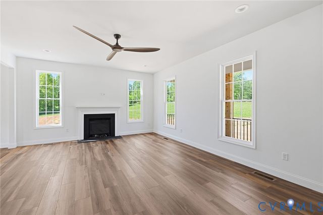 5201 Broad Street Rd, Louisa, VA 23093