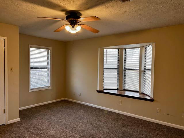 629 Auburn Dr, Deridder, LA 70634