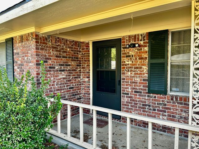 629 Auburn Dr, Deridder, LA 70634