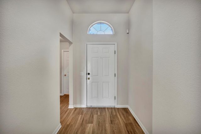 216 Meadowside DR, Hutto, TX 78634