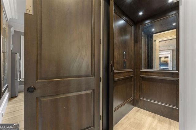 439 Tara Trail, Sandy Springs, GA 30327