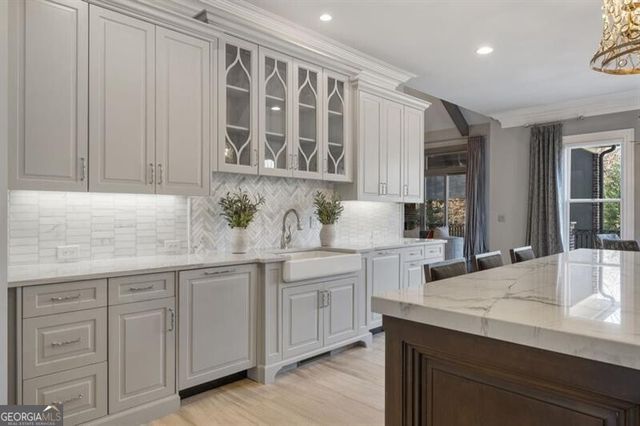 439 Tara Trail, Sandy Springs, GA 30327