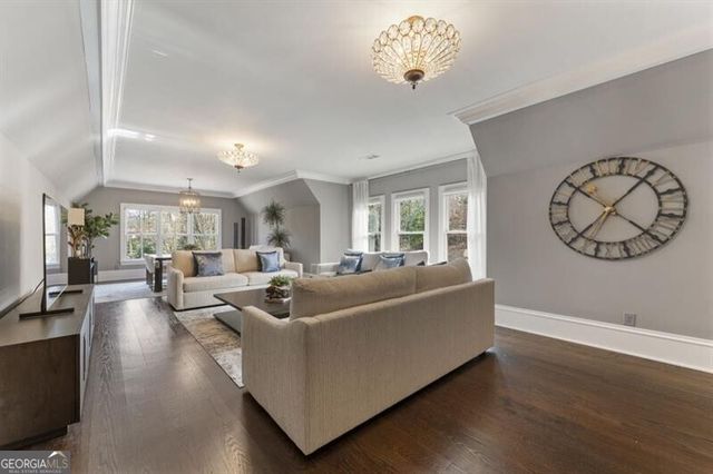 439 Tara Trail, Sandy Springs, GA 30327