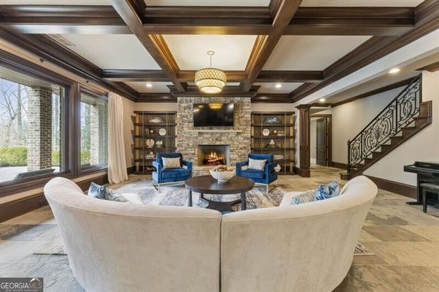 439 Tara Trail, Sandy Springs, GA 30327