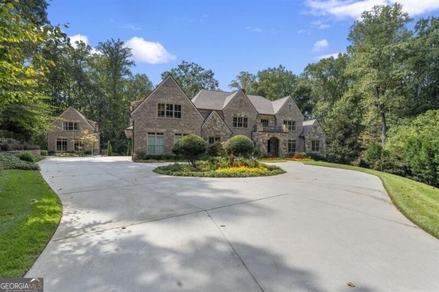 439 Tara Trail, Sandy Springs, GA 30327