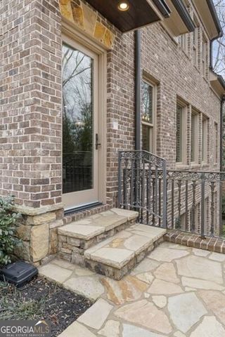 439 Tara Trail, Sandy Springs, GA 30327