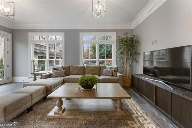 439 Tara Trail, Sandy Springs, GA 30327