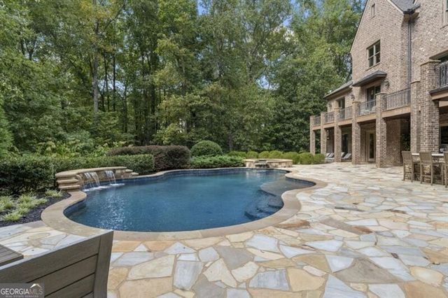 439 Tara Trail, Sandy Springs, GA 30327