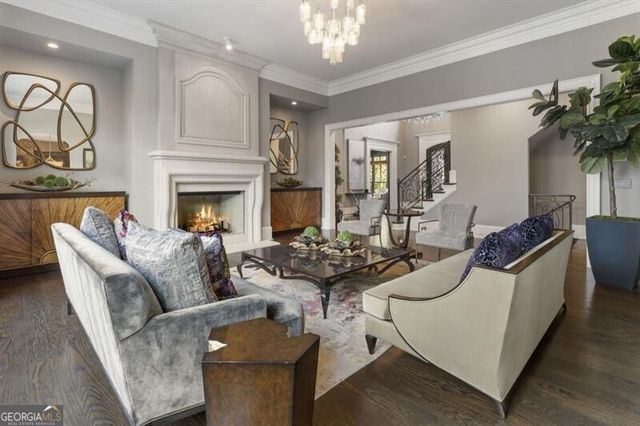 439 Tara Trail, Sandy Springs, GA 30327