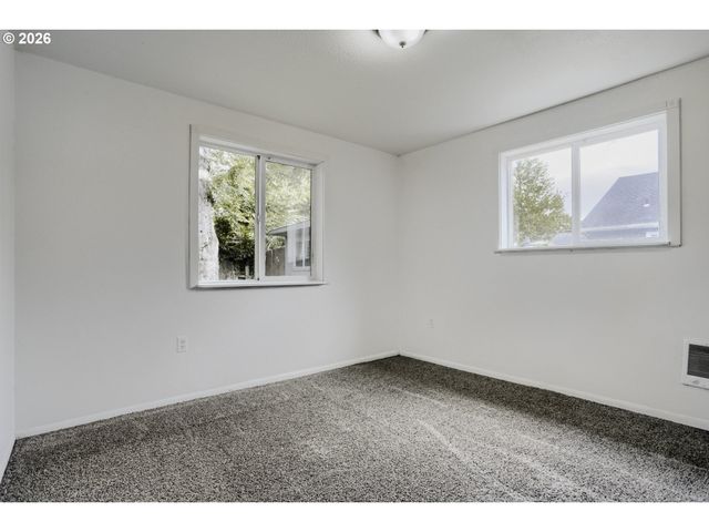 2004 E 30TH St, Vancouver, WA 98663