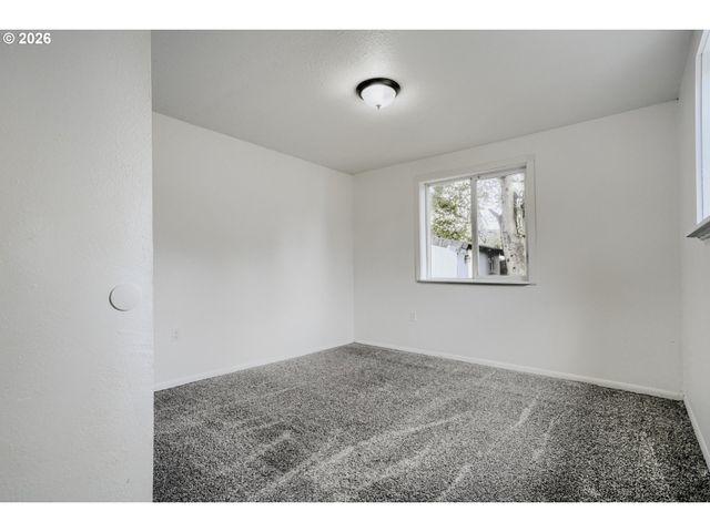 2004 E 30TH St, Vancouver, WA 98663