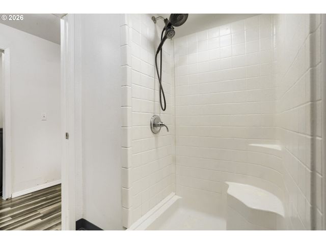 2004 E 30TH St, Vancouver, WA 98663
