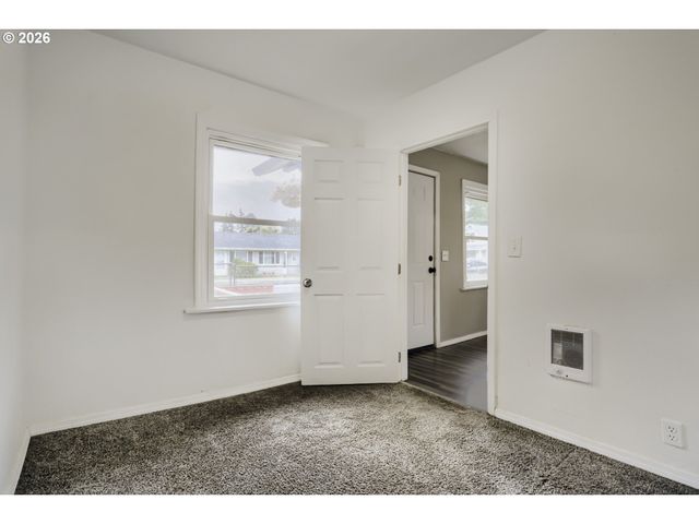 2004 E 30TH St, Vancouver, WA 98663