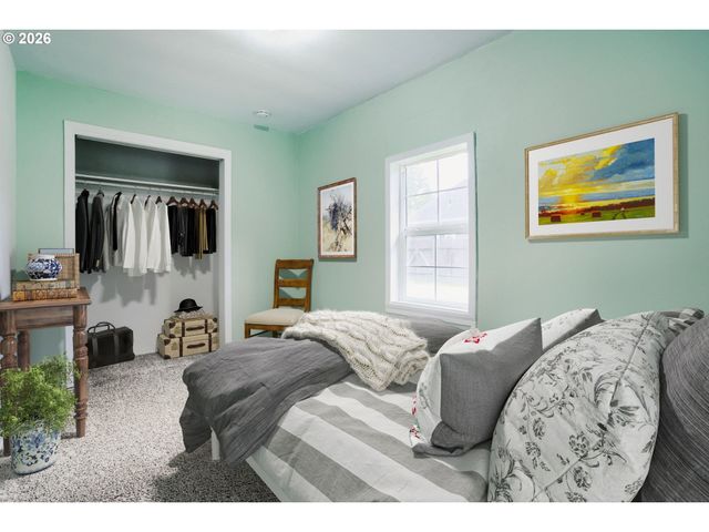 2004 E 30TH St, Vancouver, WA 98663