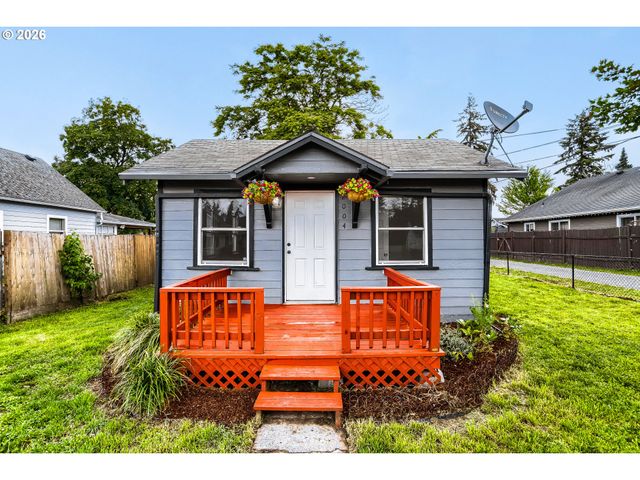 2004 E 30TH St, Vancouver, WA 98663