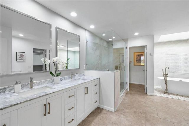 169 Lake Shore Drive, Rancho Mirage, CA 92270