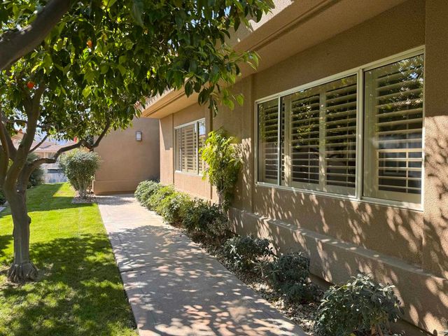 169 Lake Shore Drive, Rancho Mirage, CA 92270