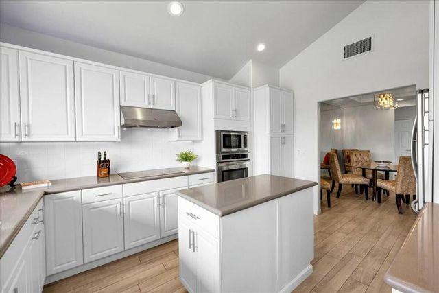 169 Lake Shore Drive, Rancho Mirage, CA 92270