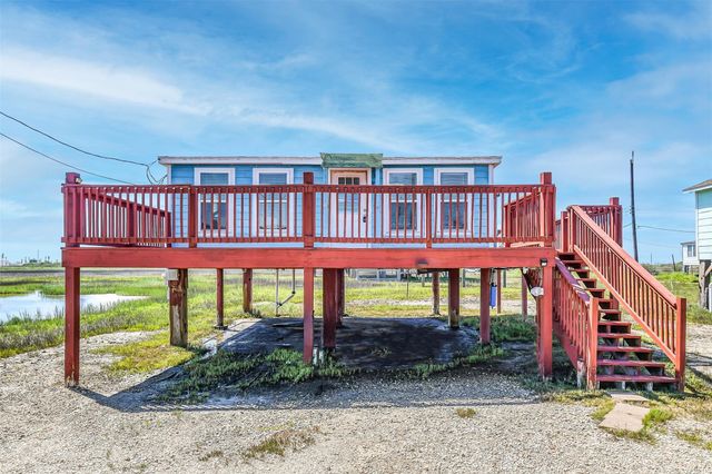 1018 Militia Drive, Surfside Beach, TX 77541