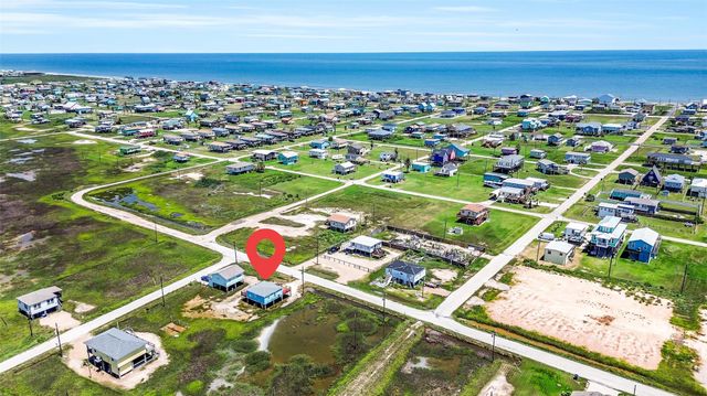 1018 Militia Drive, Surfside Beach, TX 77541