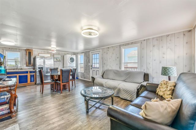 1018 Militia Drive, Surfside Beach, TX 77541