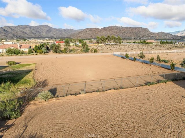 13776 Natoma Road, Apple Valley, CA 92307