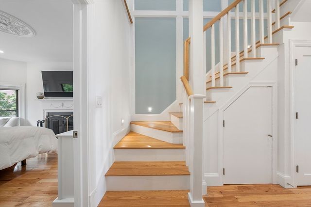 31 Bay State Rd 4, Boston, MA 02215