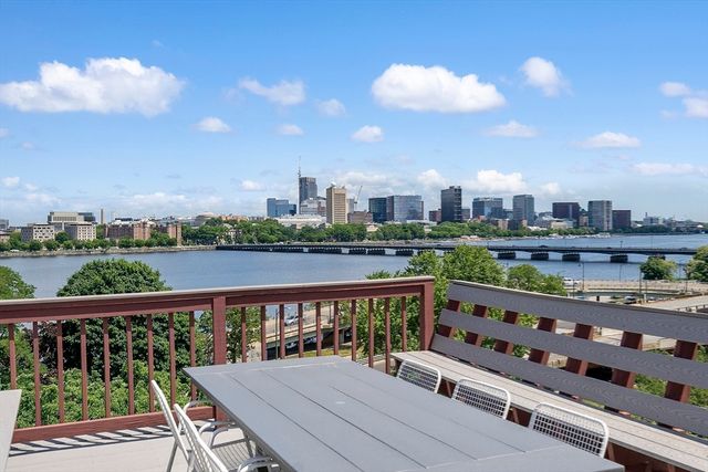 31 Bay State Rd 4, Boston, MA 02215
