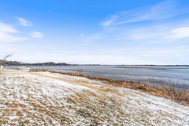 2358 Crest Way, Rush City, MN 55069