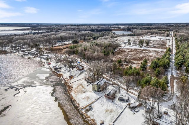 2358 Crest Way, Rush City, MN 55069