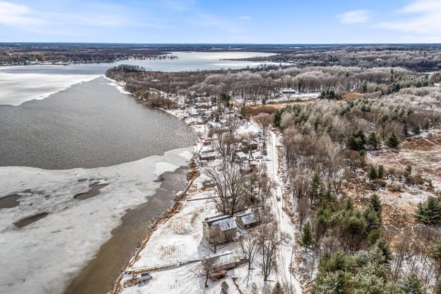 2358 Crest Way, Rush City, MN 55069